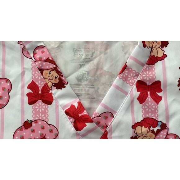 Strawberry Shortcake Scrub Top XL Pink Bows Nurse Uniform V-Neck NWT - Picture 4 of 5